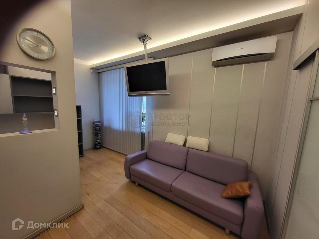 1-комн., 42 м², 1/5 этаж