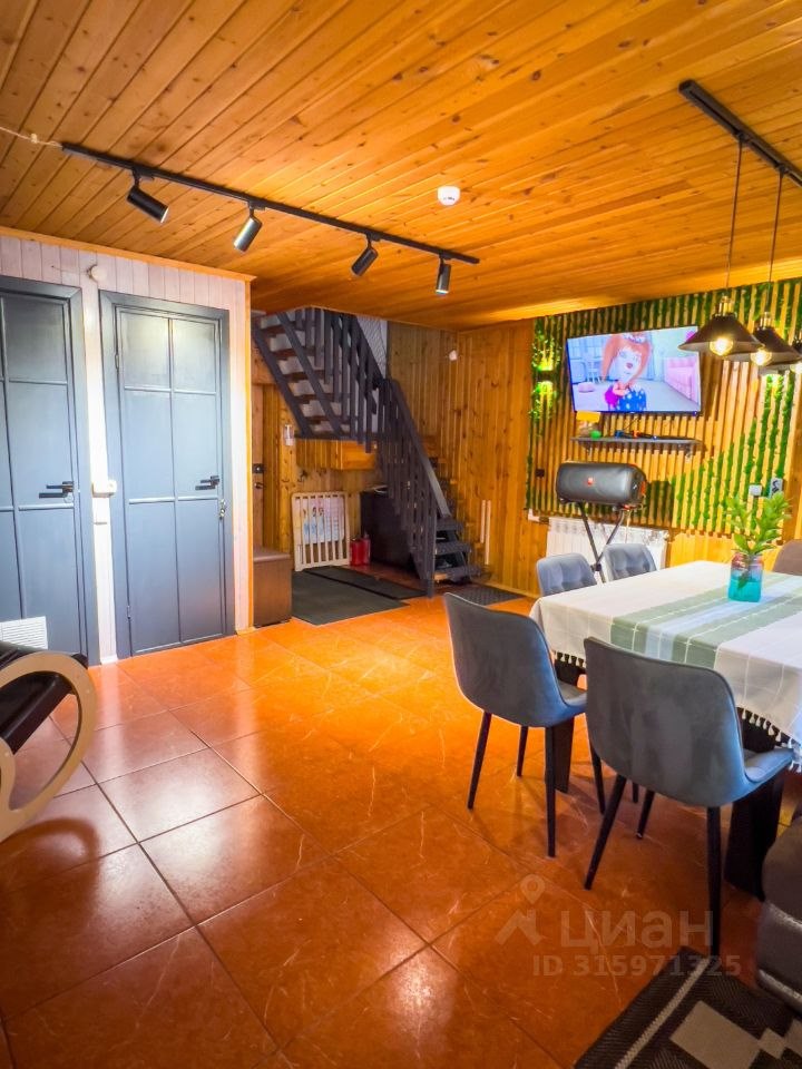 Дом, 92 м², 6.4 соток