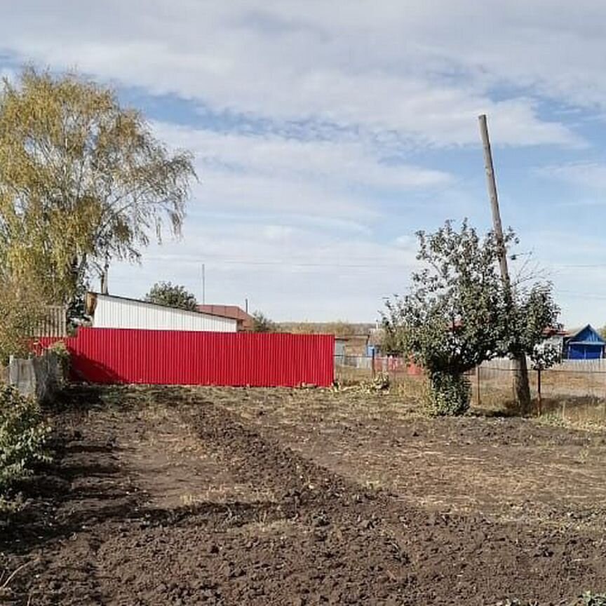 Дом, 1358 м², 6.87 соток