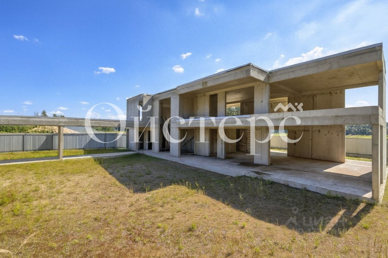 Дом, 300 м², 14.6 соток