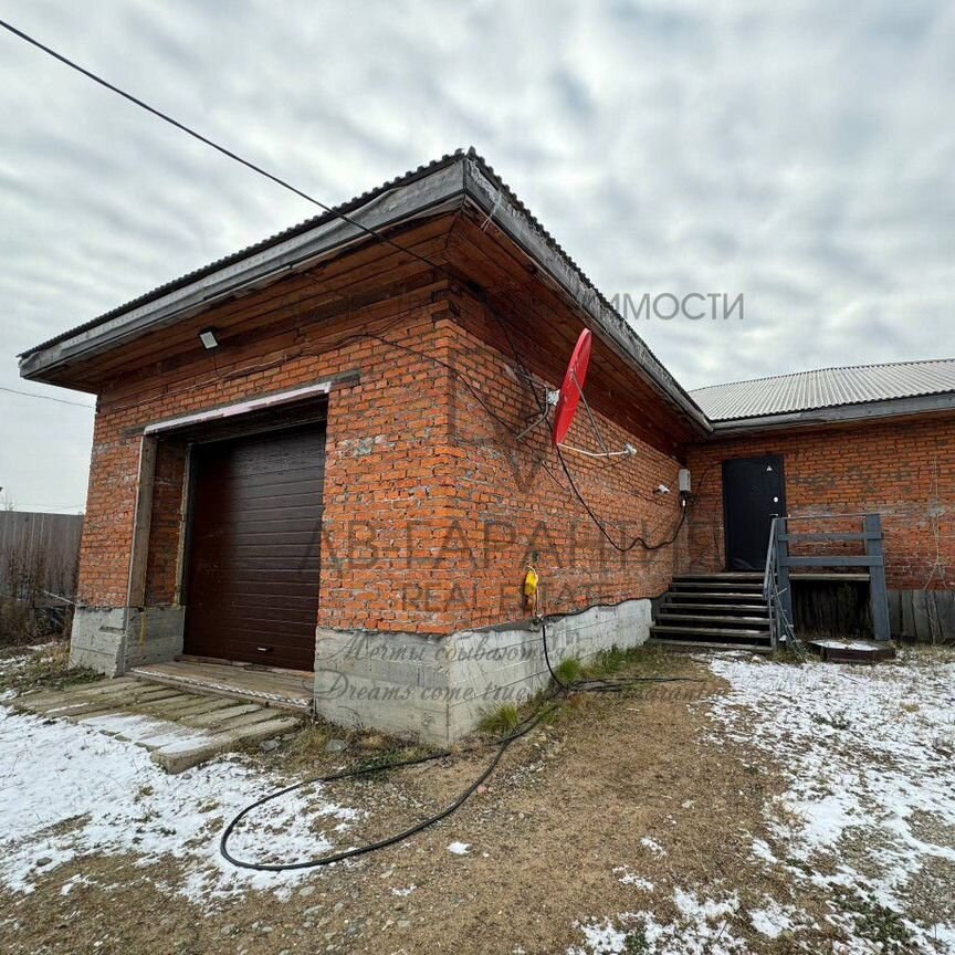  дом, 201 м², 10 соток