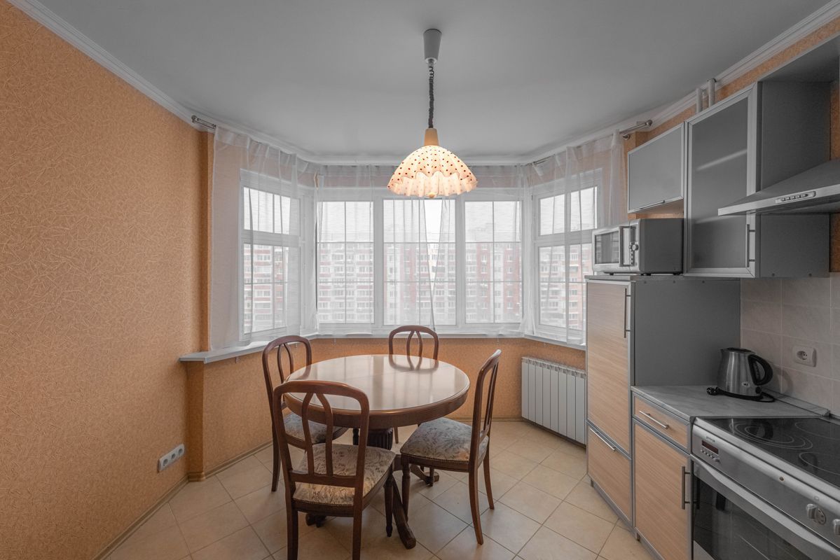 2-комн., 60 м², 14/17 этаж