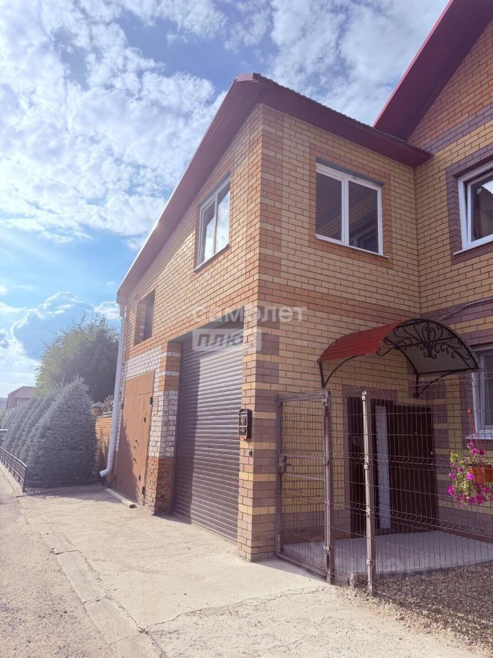 Коттедж, 173.5 м², 8 соток