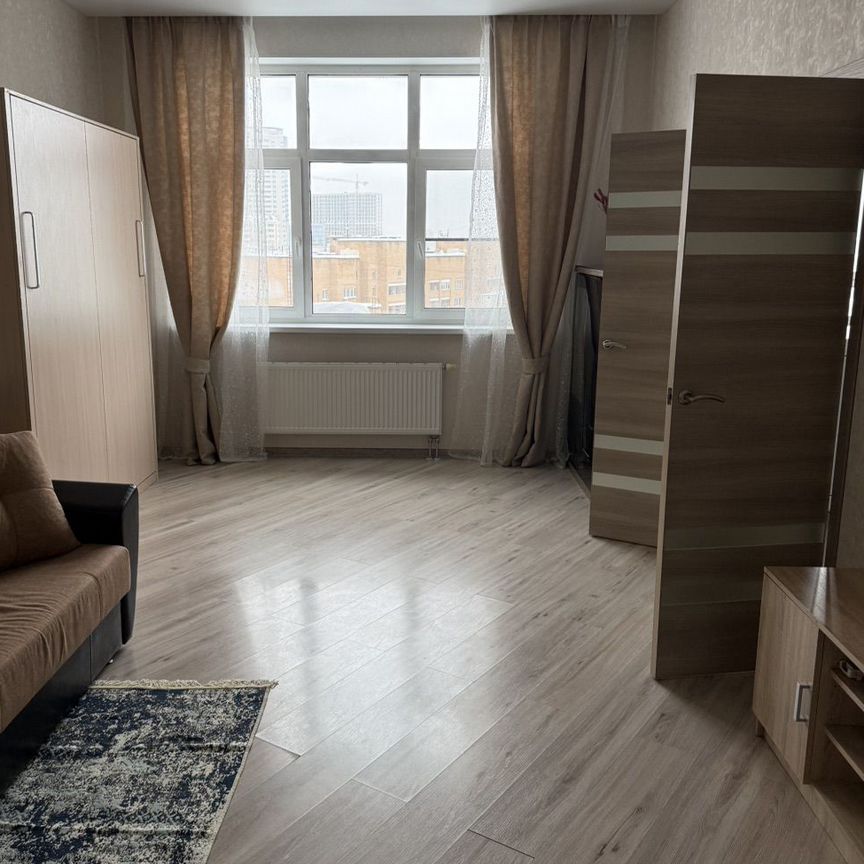 1-комн. квартира, 43 м2, 13/24 этаж