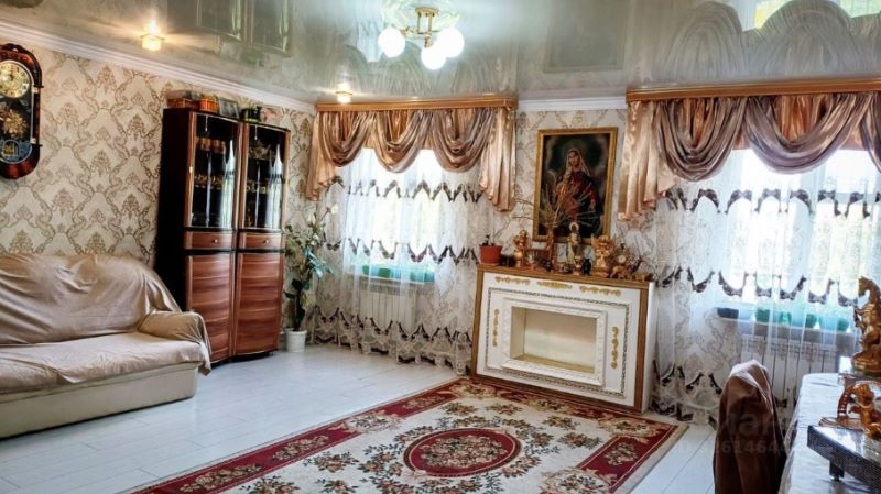 Коттедж, 200 м2, 16 соток