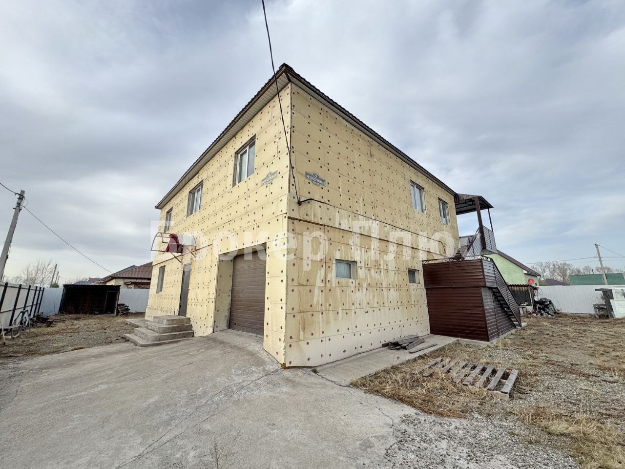 Дом, 319.2 м², 8.7 соток