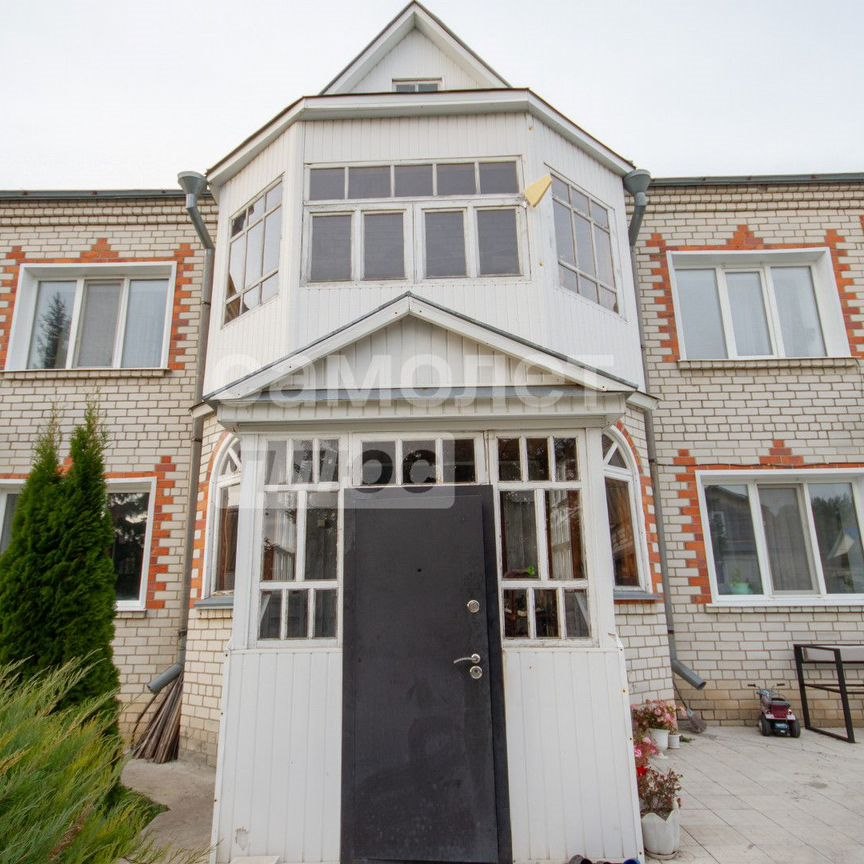 Коттедж, 160 м², 13.3 соток