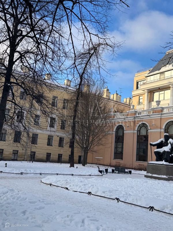 14-комн., 550 м², 4/4 этаж