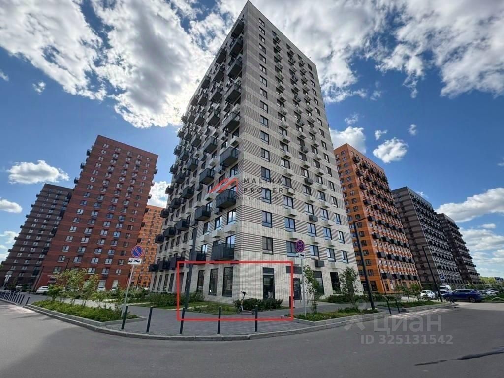 Торговое помещение, 98 м², 1/17 этаж