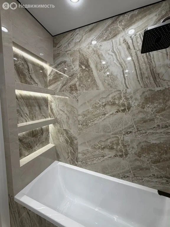 2-комн. квартира, 37 м2, 10/24 этаж