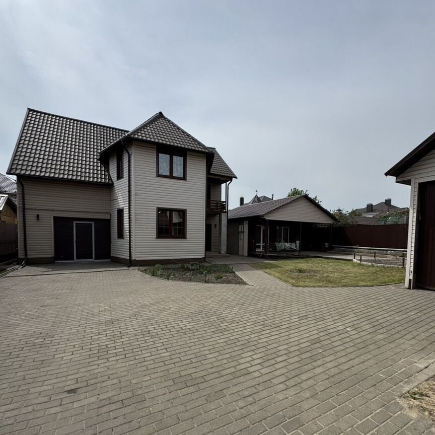 Дом, 300 м², 6 соток