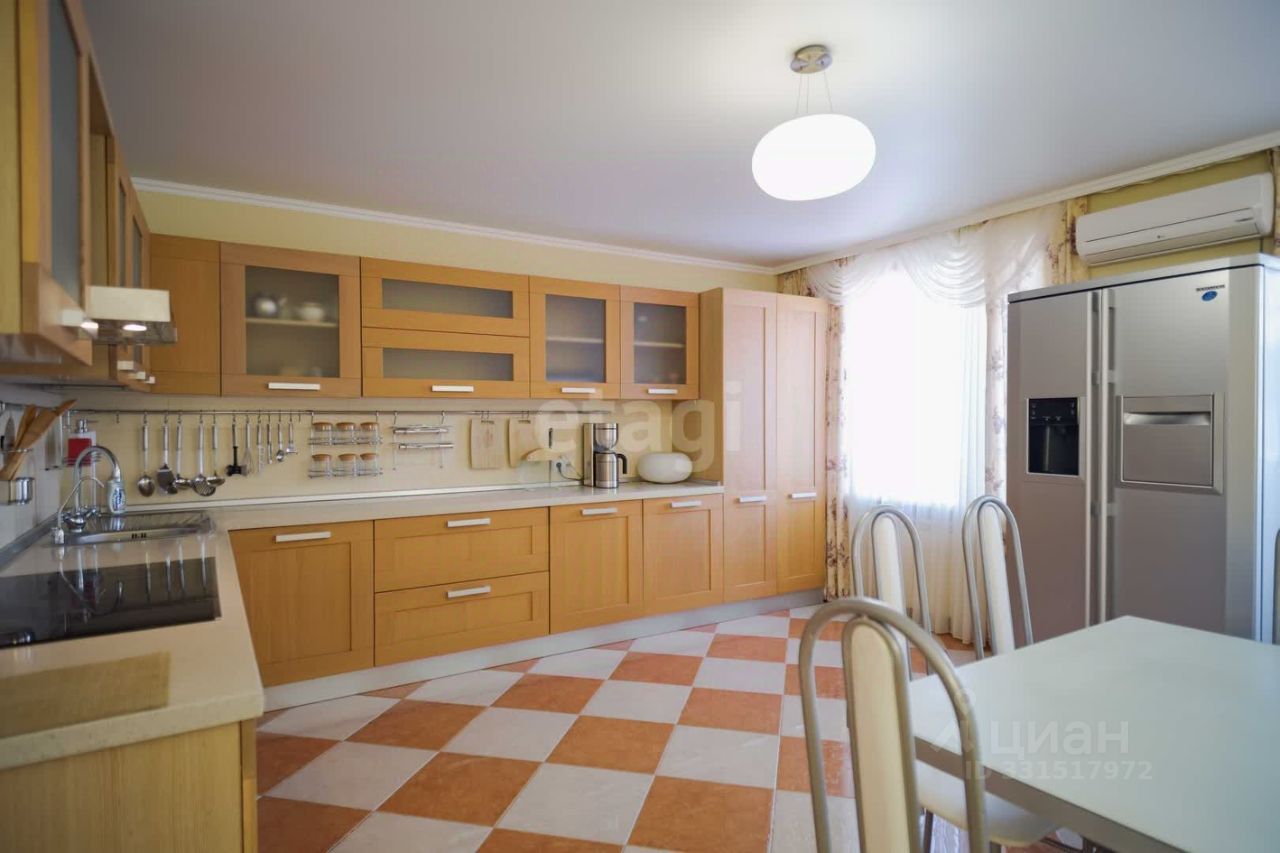 Квартира, 230 м², 5/5 этаж