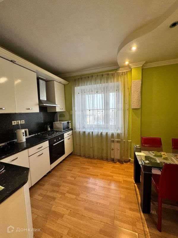 3-комн., 90 м², 6/8 этаж