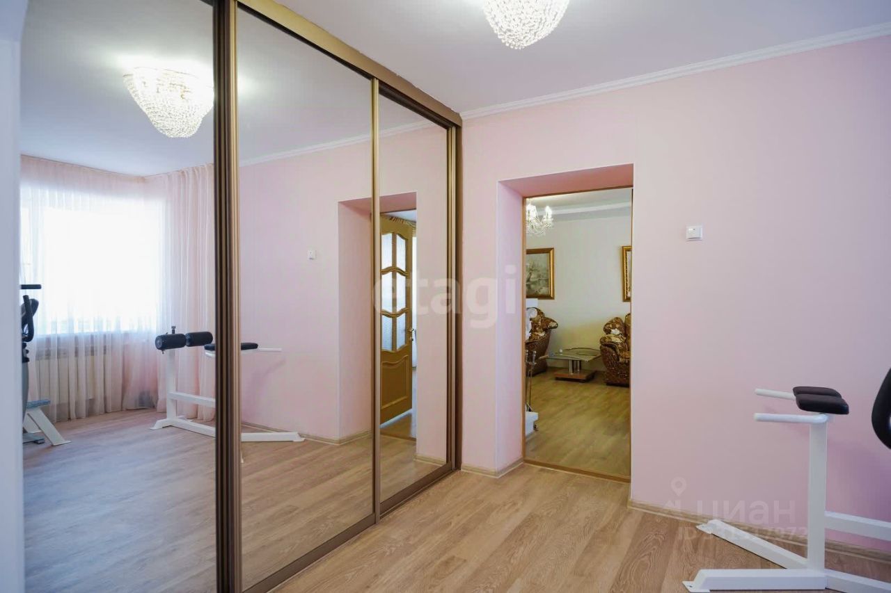 Квартира, 230 м², 5/5 этаж