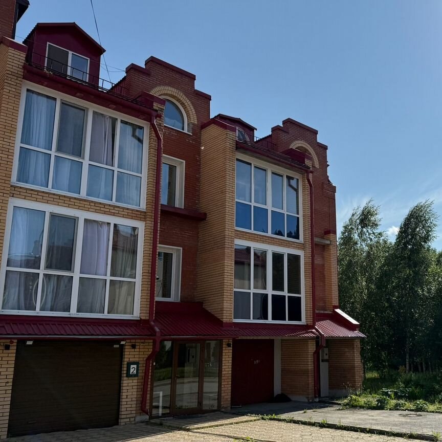 Таунхаус, 260 м², 1 сотка