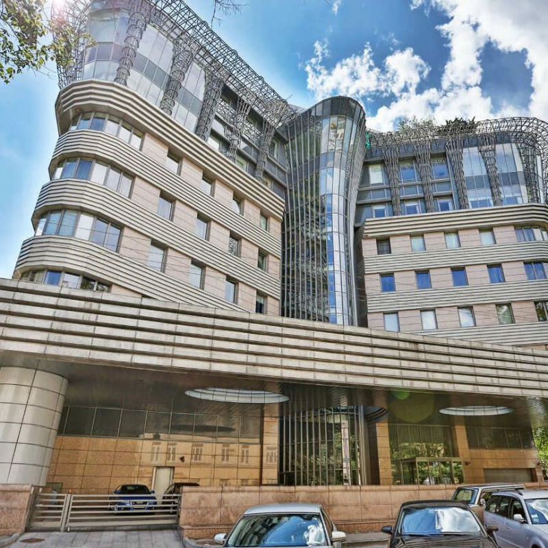 3-комн., 180 м², 3/9 этаж