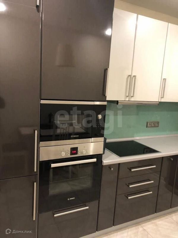 2-комн. квартира, 54 м2, 4/17 этаж