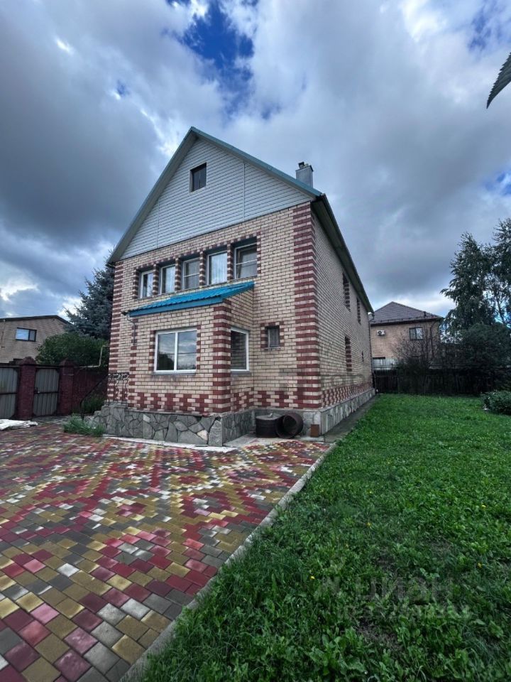 Коттедж, 169.4 м², 10.4 соток