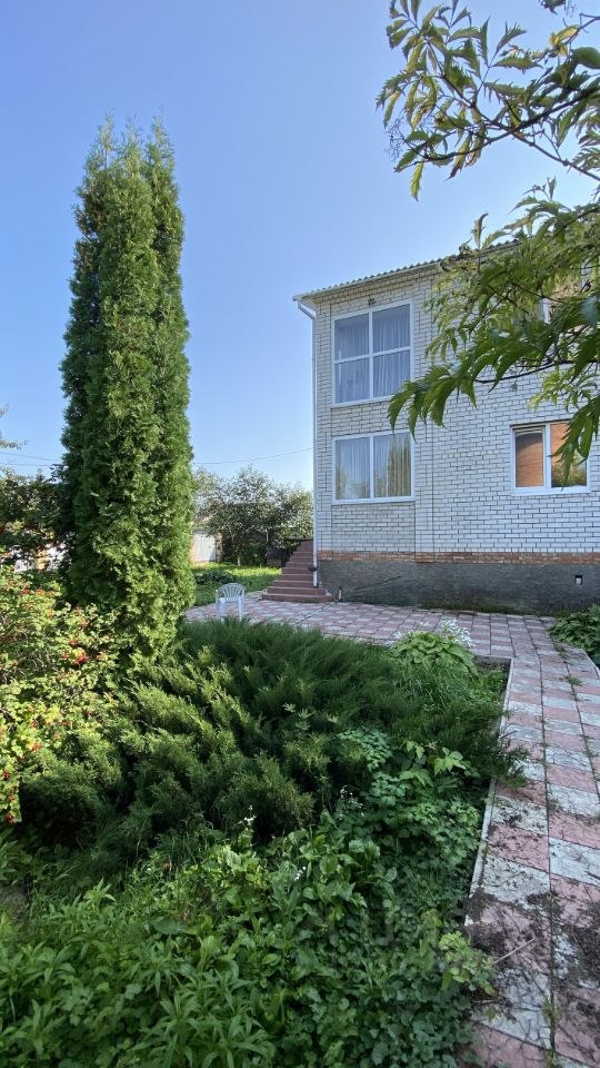 2-этажный дом, 240 м², 10 соток