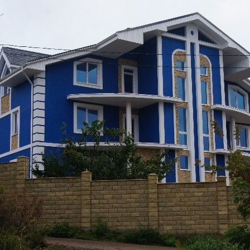 2-комн., 65 м², 1/3 этаж