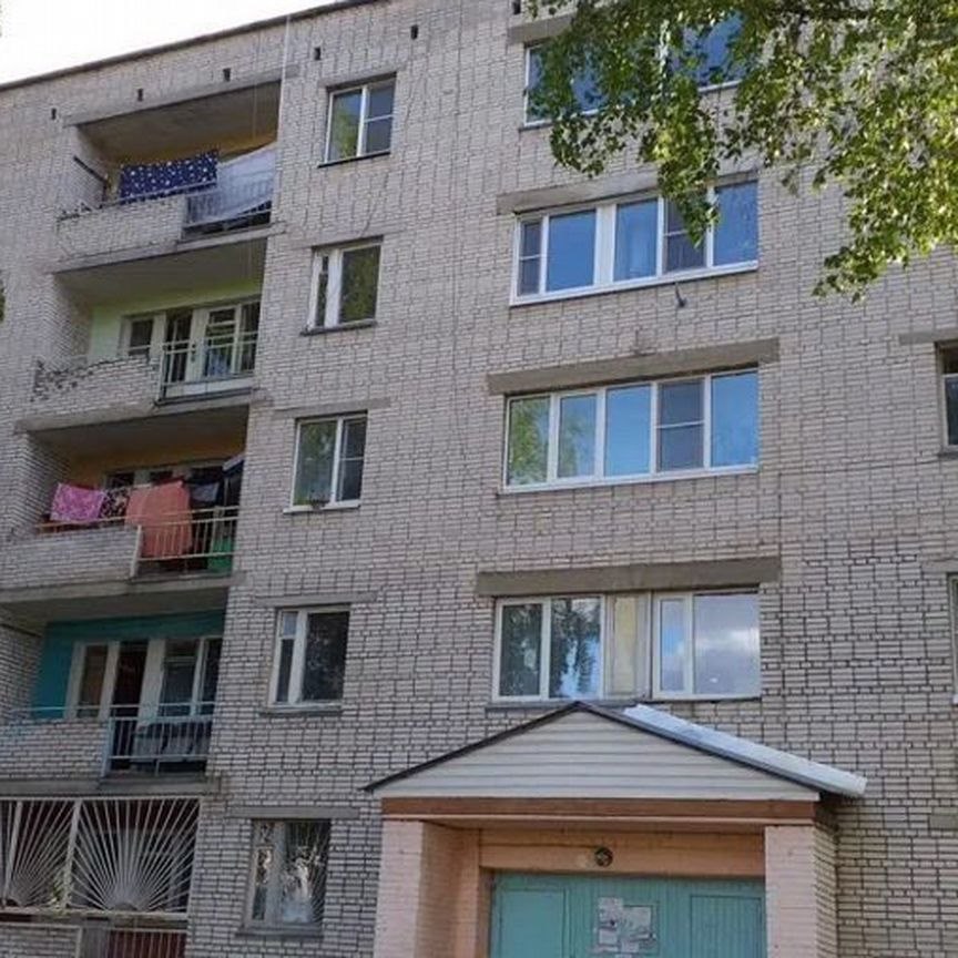 Комната, 11.8 м², 4-комн.
