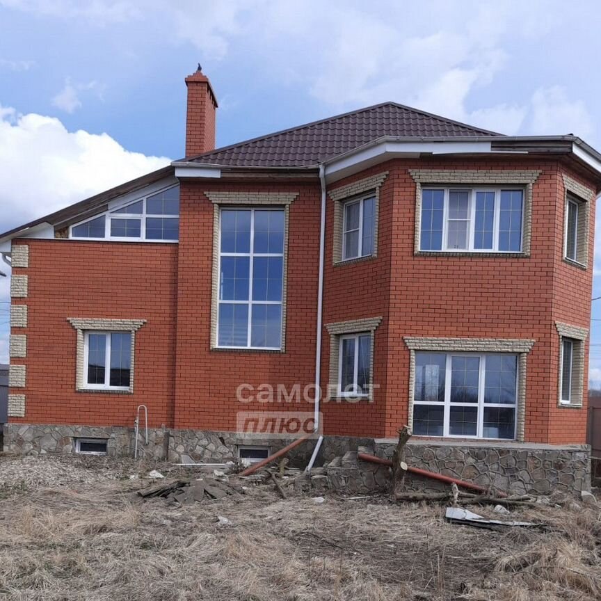 Коттедж, 280 м², 11 соток