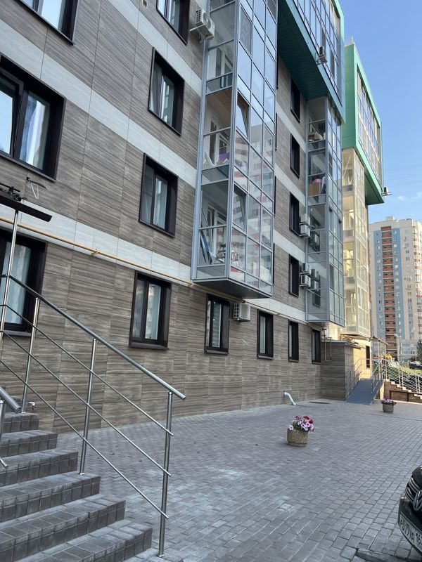 3-комн., 85.6 м², 1/25 этаж