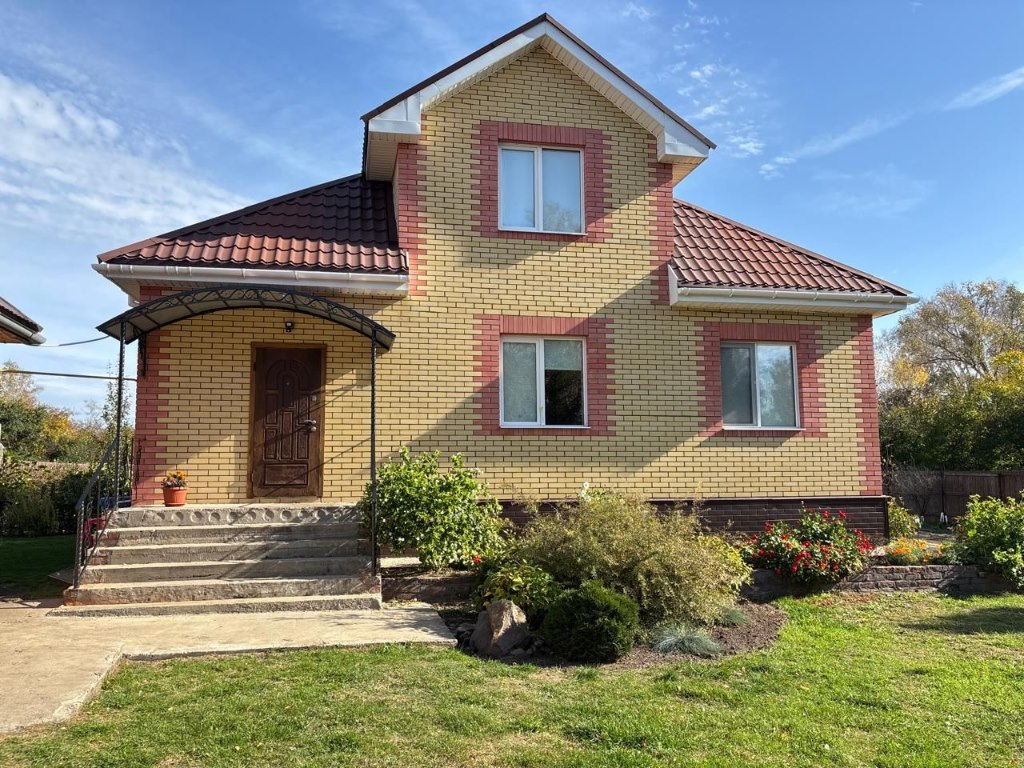 2-этажный коттедж, 90 м², 38 соток