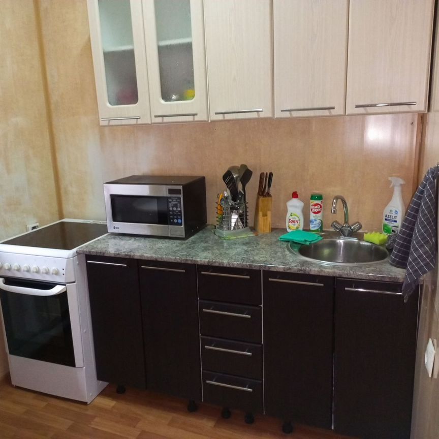 2-комн., 46 м², 1/3 этаж