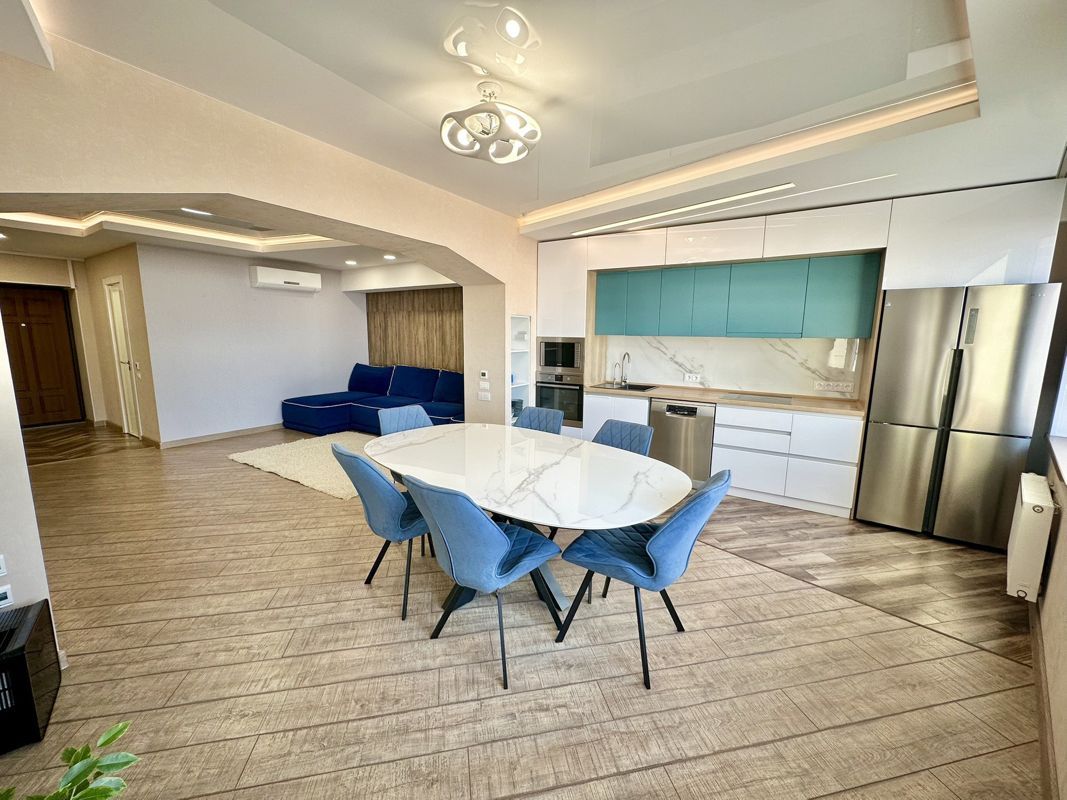 3-комн., 97 м², 4/13 этаж