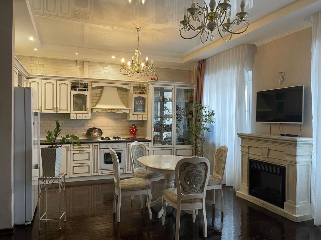 3-комн., 120 м², 5/6 этаж