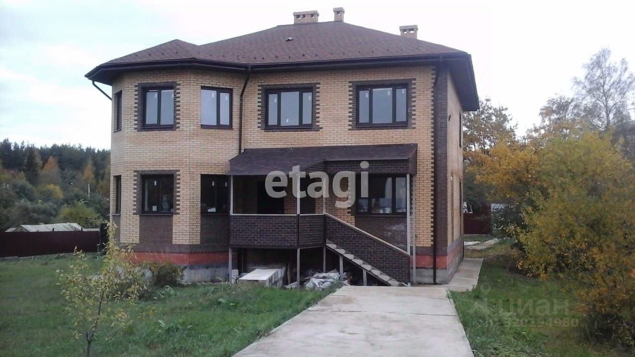 Дом, 240 м², 17 соток