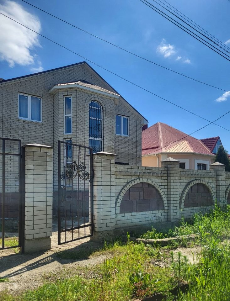 2-этажный дом, 330 м², 10 соток