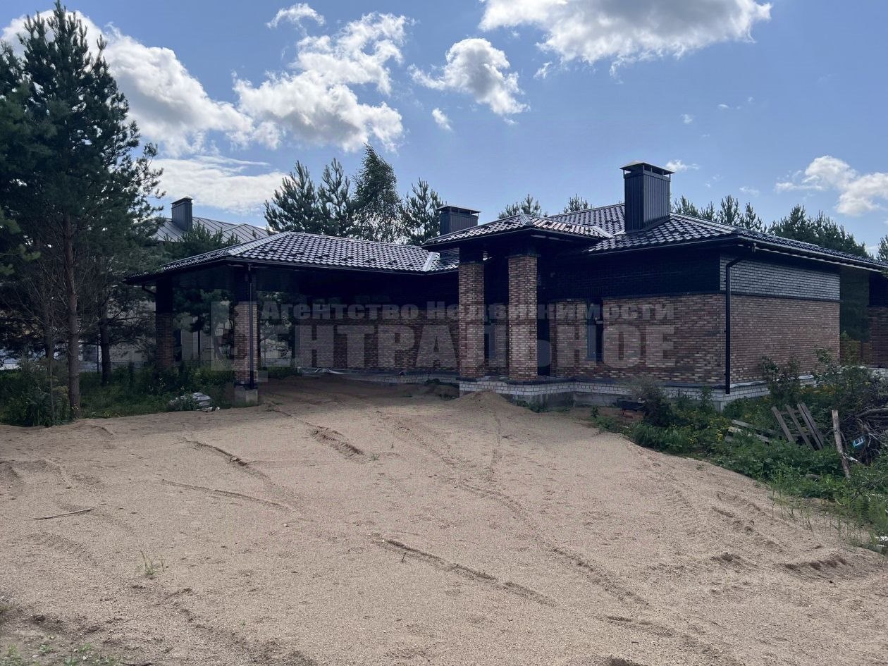 Коттедж, 300 м², 13 соток