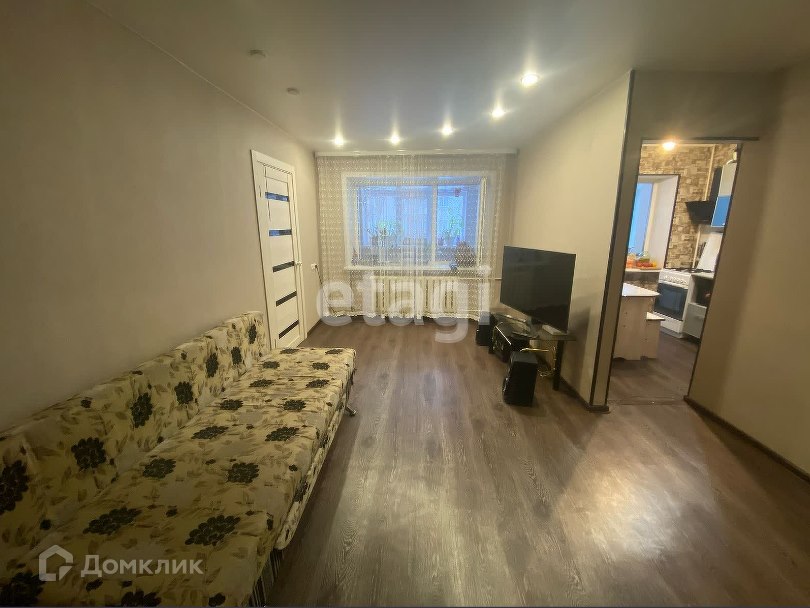 2-комн., 49 м², 1/4 этаж