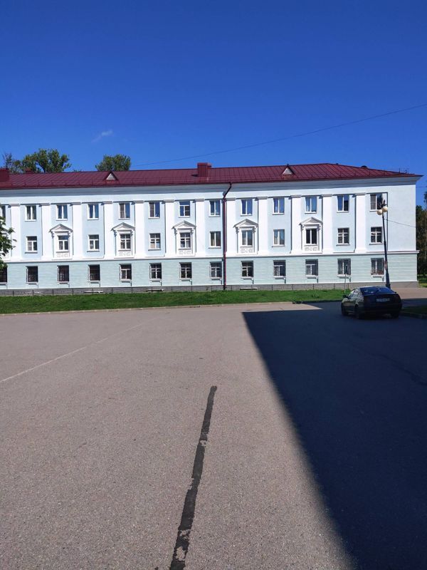 2-комн., 65 м², 1/3 этаж