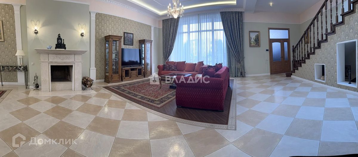 7-комн. квартира, 410 м2, 3/3 этаж