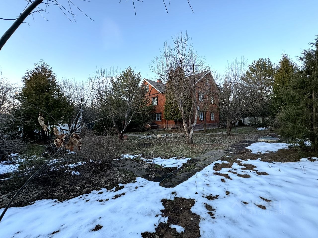 Коттедж, 350 м², 14 соток