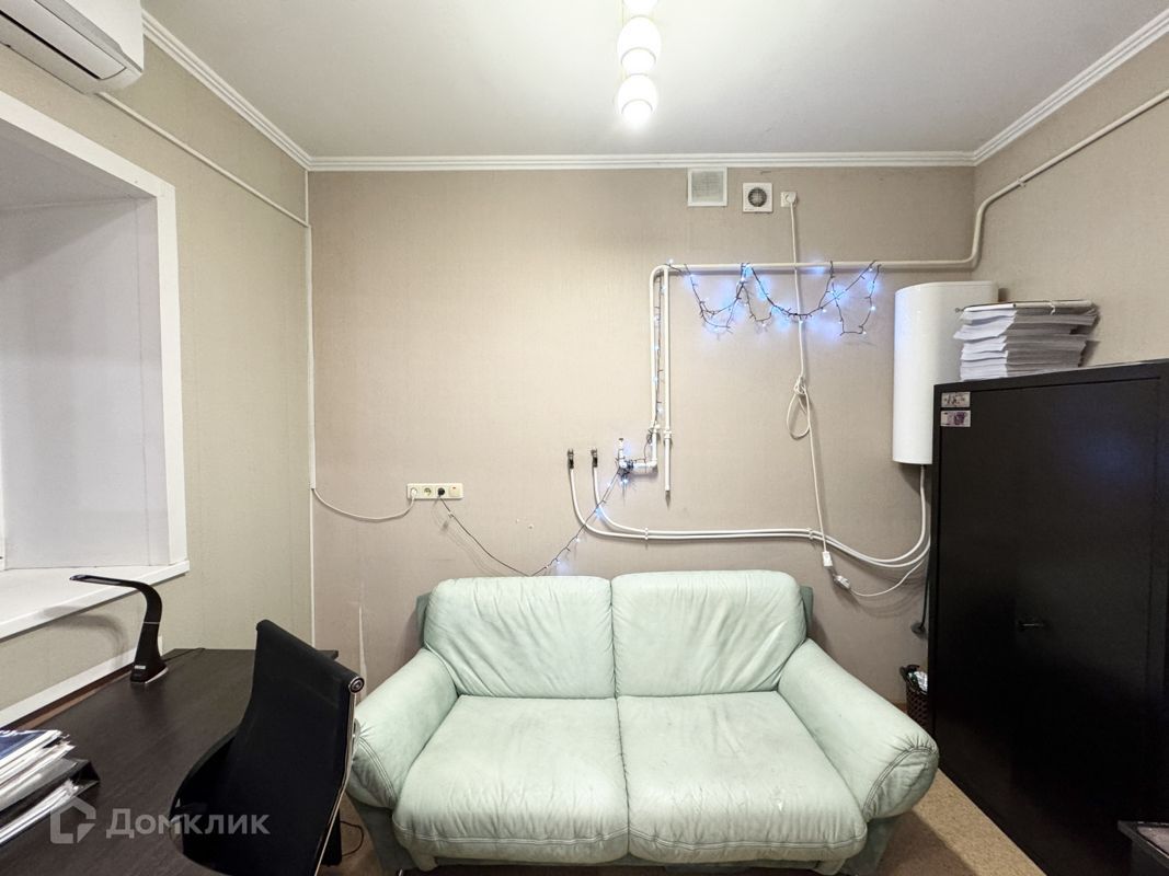 1-комн., 42 м², 1/2 этаж