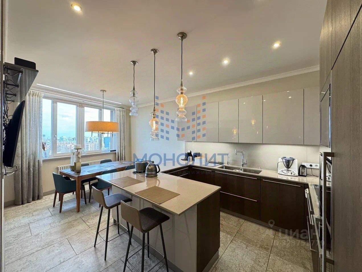 3-комн. квартира, 107 м2, 21/40 этаж