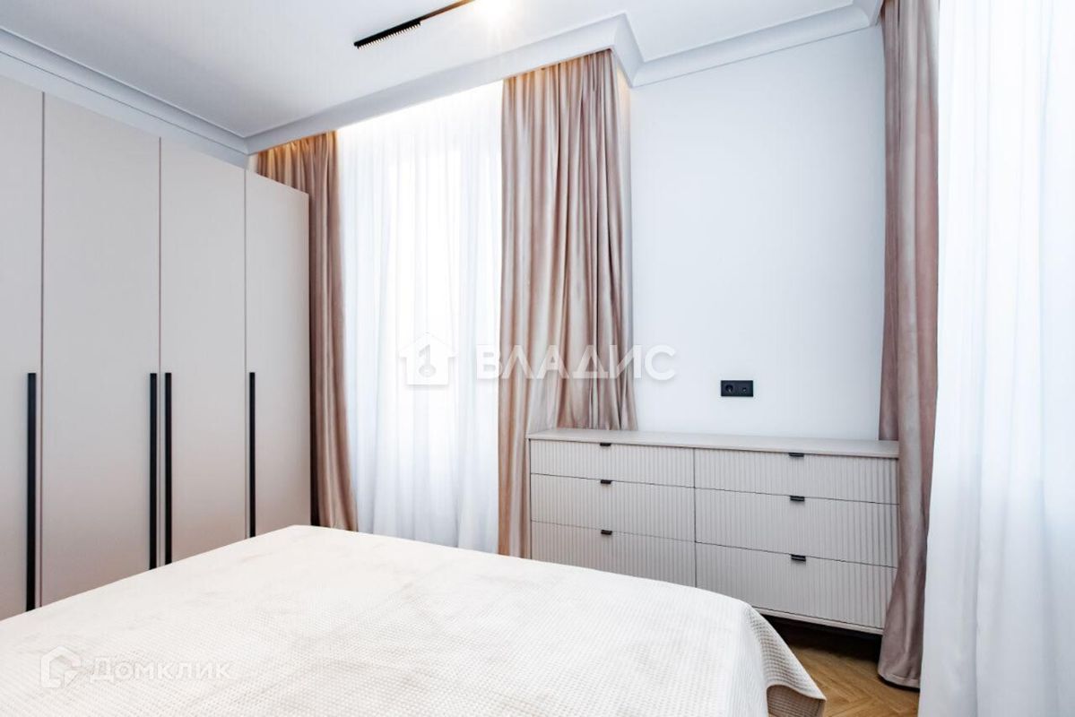 2-комн., 66.23 м², 6/53 этаж