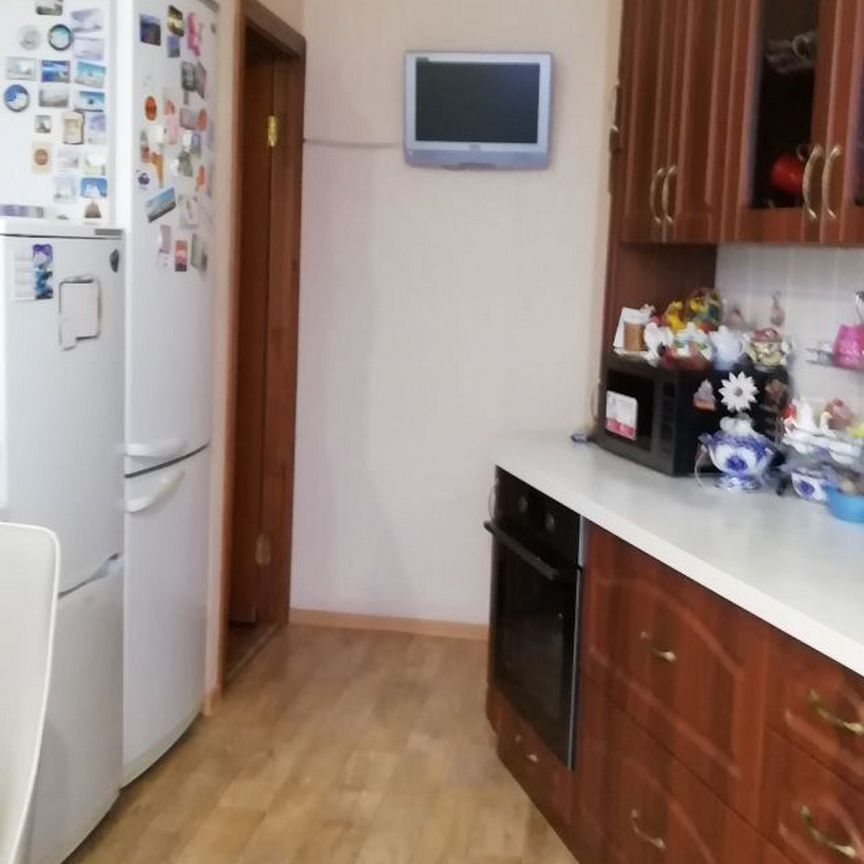 4-комн. квартира, 76 м², 2/5 этаж