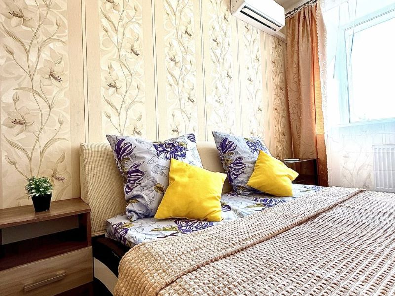 2-комн., 65 м², 1/1 этаж