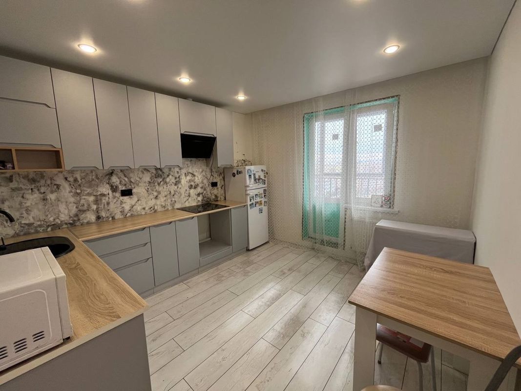 2-комн., 64 м², 10/16 этаж