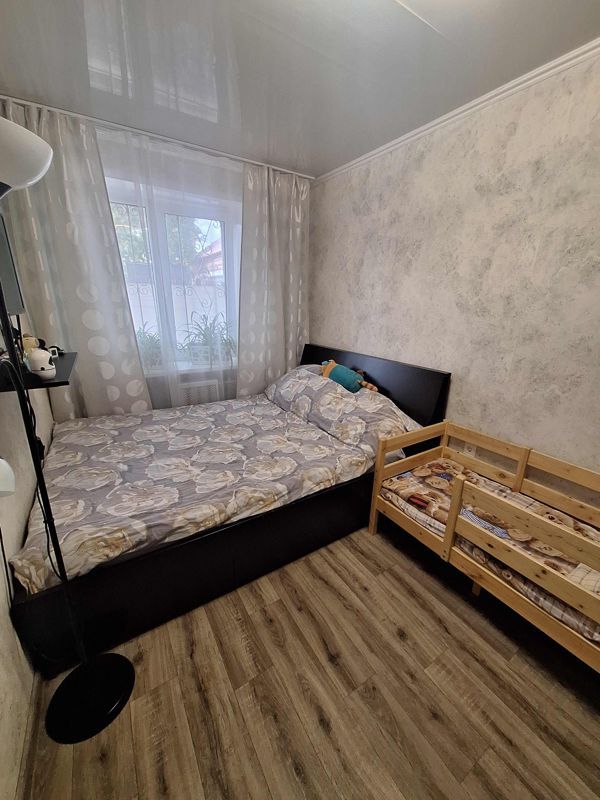 2-комн. квартира, 42 м2, 1/2 этаж
