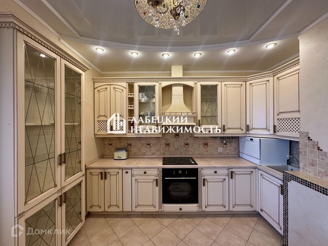 3-комн. квартира, 83.8 м², 7/17 этаж