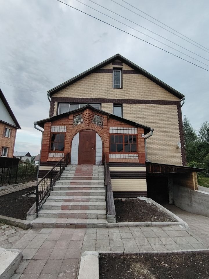 Дом, 220 м², 8.8 соток