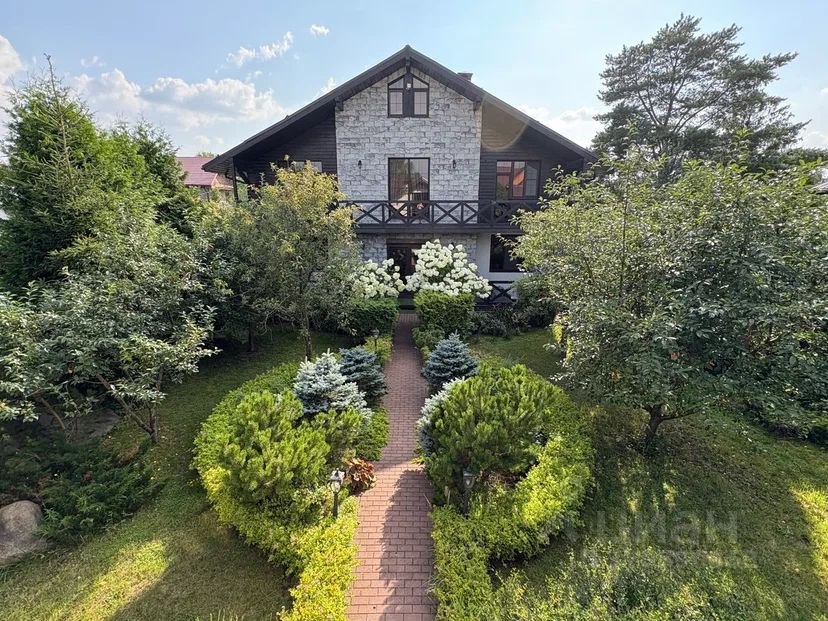 Дом, 423 м², 8 соток