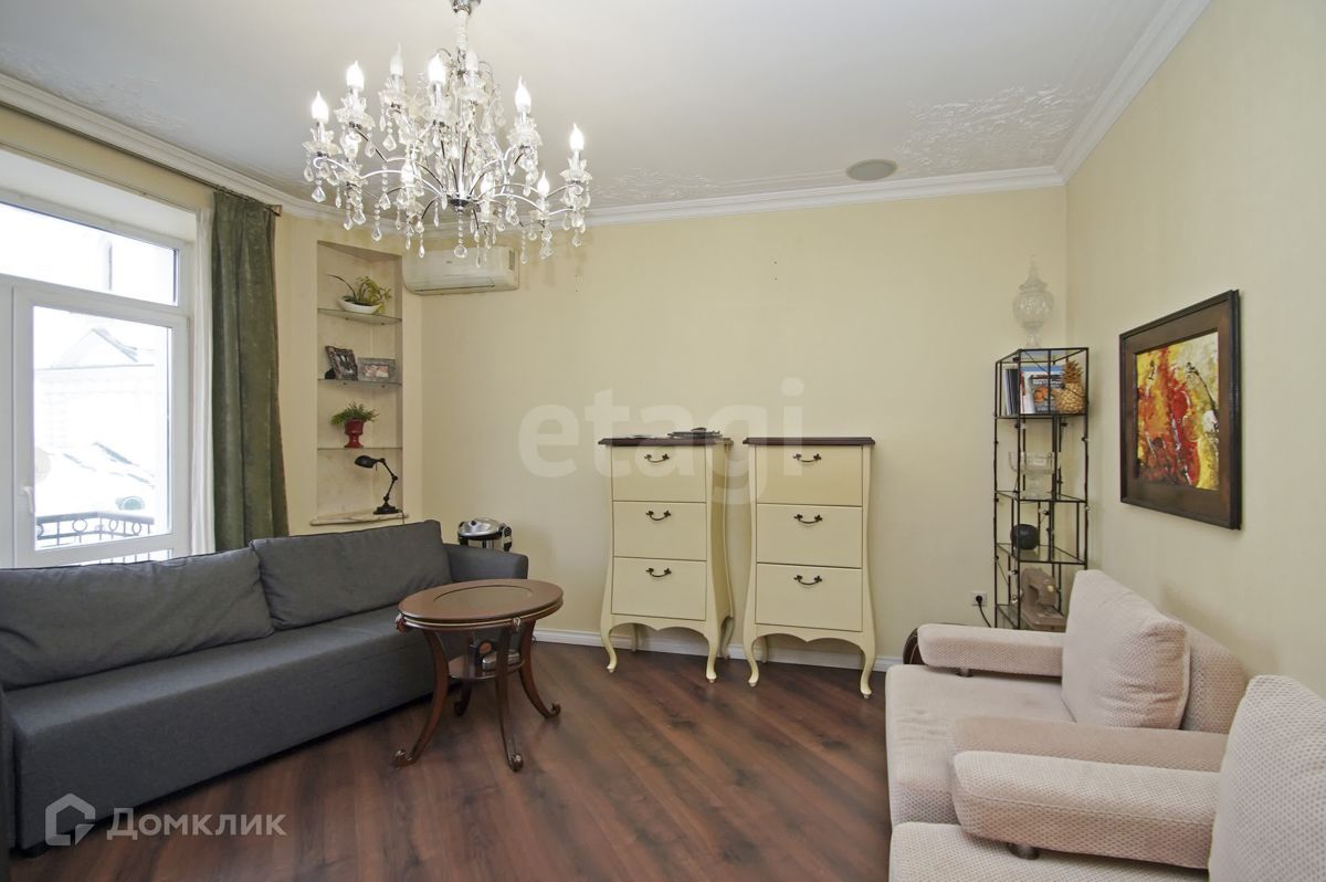 1-комн., 43 м², 4/4 этаж