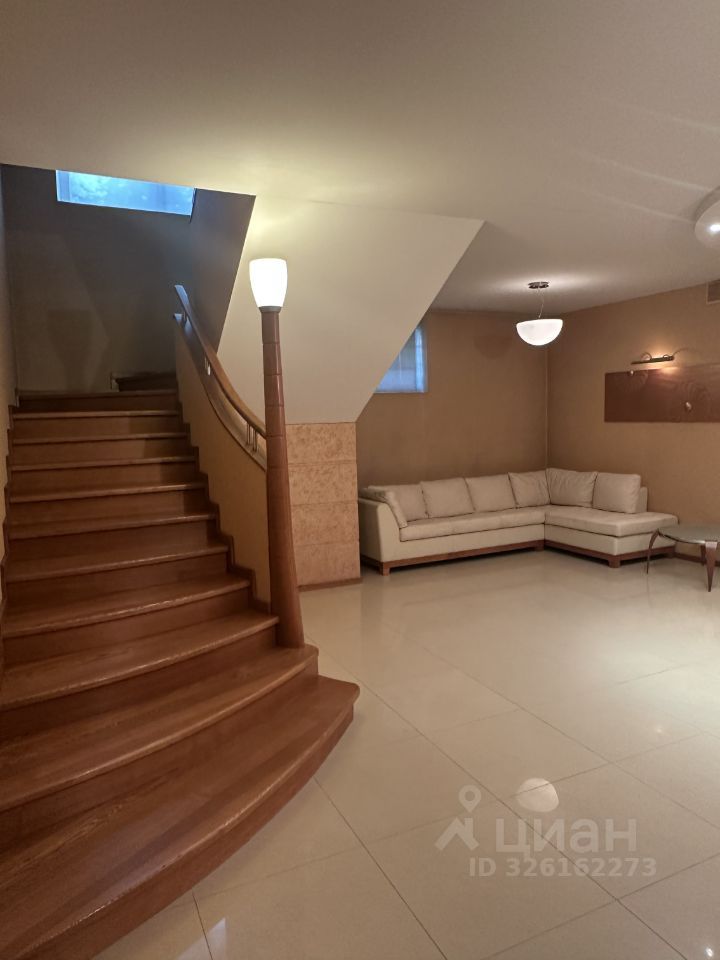 Таунхаус, 500 м2, 2.5 сотки